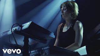 Faithless  Drifting Away Live At Alexandra Palace 2005 [upl. by Arama559]