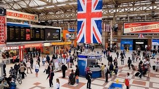 A Walk Through The London Victoria Station London England [upl. by Imoyik]